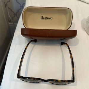 Illesteva Leonard sunglasses. Left side a little loose but very wearable still
